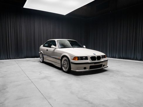 Used 1998 BMW M3 Coupe RWD image 2