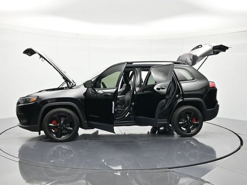 Used 2020 Jeep Cherokee Latitude Plus w/ Cold Weather Group FWD image 45