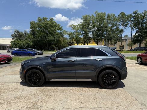 Used 2019 Cadillac XT4 Premium Luxury w/ Technology Package FWD image 8