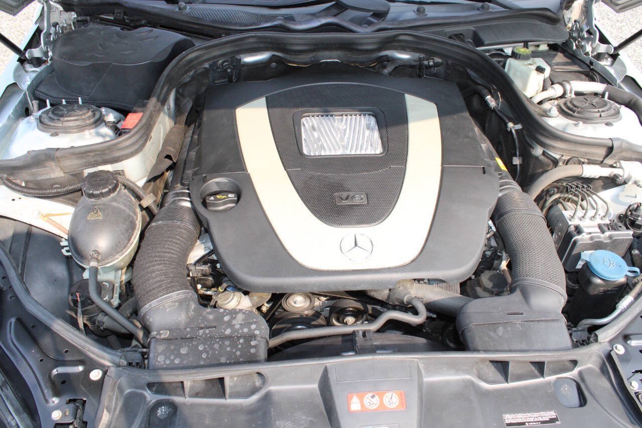 Used 2011 Mercedes-Benz E 350 4MATIC Sedan image 27