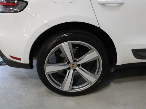 Used 2023 Porsche Macan Turbo AWD/4WD image 24
