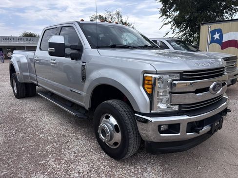 Used 2017 Ford F350 Lariat w/ Lariat Ultimate Package AWD/4WD image 1