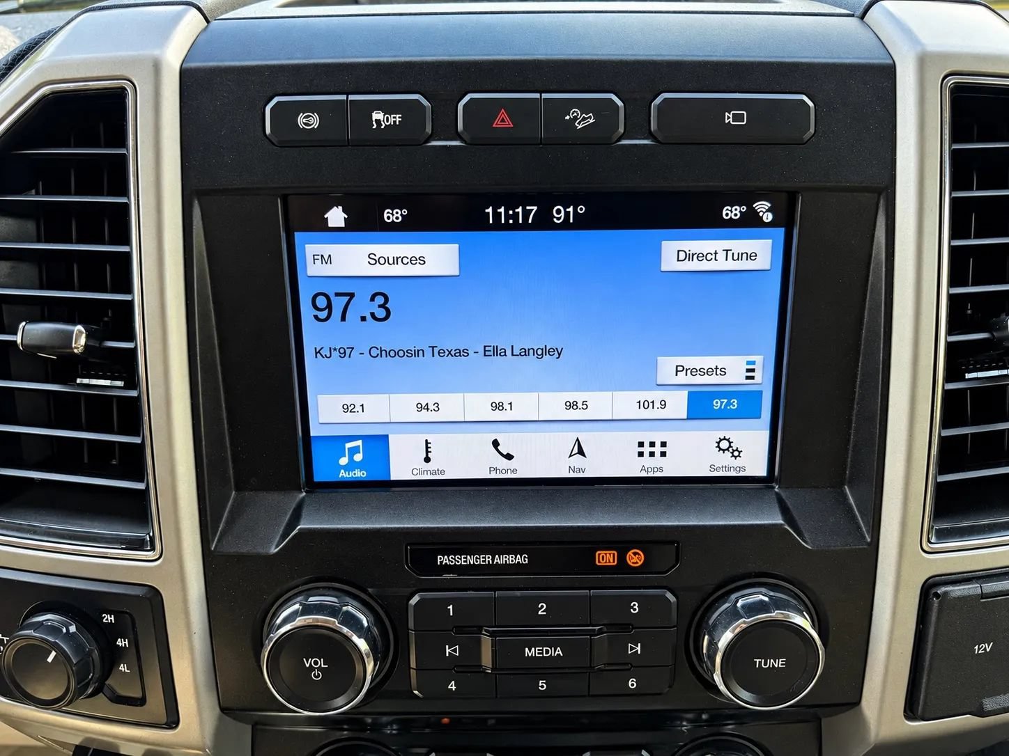 Used 2019 Ford F250 Lariat w/ Lariat Value Package AWD/4WD image 19