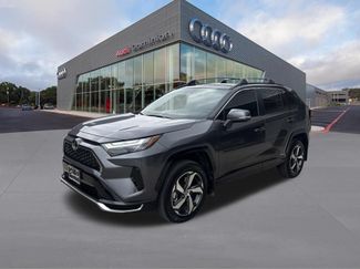 Used 2025 Toyota RAV4 SE w/ Weather & Moonroof Package AWD/4WD video 1