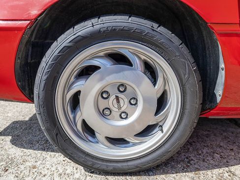 Used 1996 Chevrolet Corvette Coupe RWD image 38