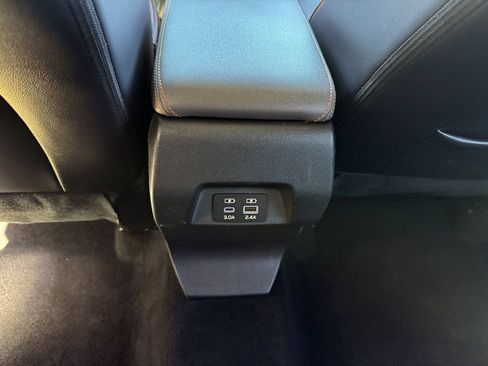 Used 2024 Subaru Crosstrek 2.5i Limited w/ Crosstrek Mirror Package AWD/4WD image 31