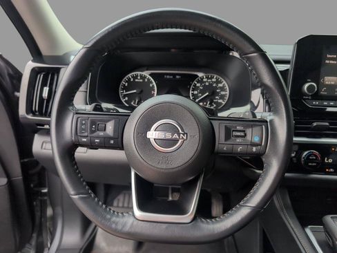 Used 2022 Nissan Pathfinder SV FWD image 29