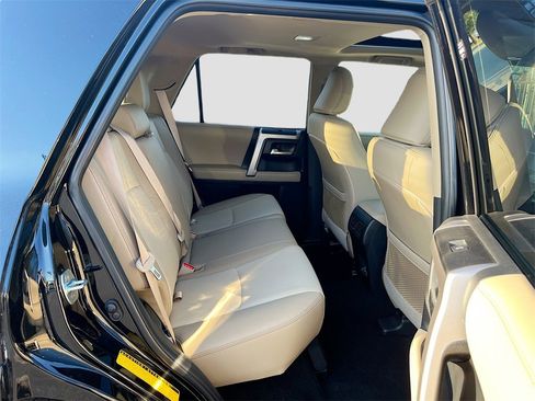 Used 2024 Toyota 4Runner SR5 Premium image 27