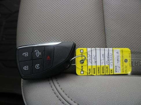 Used 2024 GMC Sierra 1500 SLT w/ SLT Premium Plus Package image 8