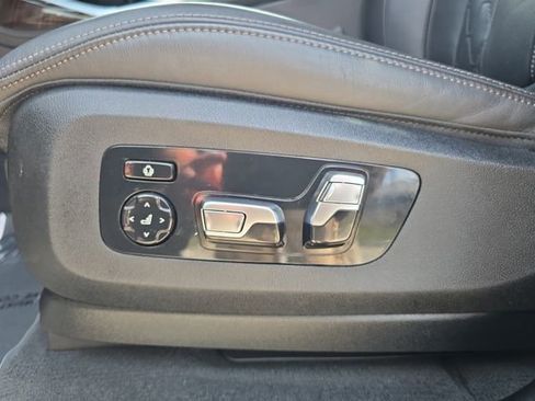 Used 2026 BMW X7 xDrive40i image 16