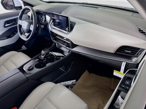 New 2026 Nissan Rogue SV w/ SV Premium Package image 32