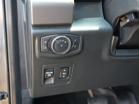 Used 2020 Ford F150 XLT w/ Equipment Group 302A Luxury AWD/4WD image 16