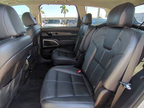 Used 2022 Kia Telluride EX w/ EX Premium Package image 14