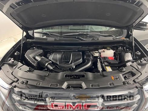Used 2025 GMC Acadia Elevation FWD image 23
