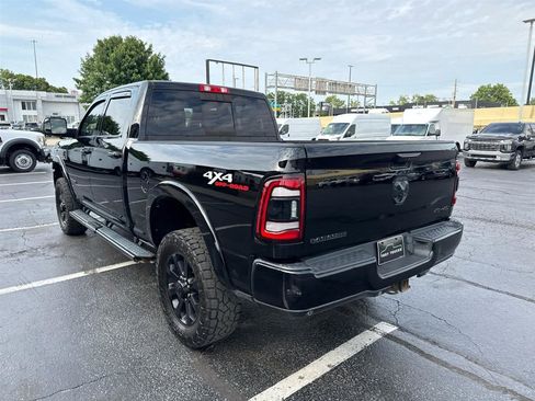 Used 2019 RAM 2500 Laramie w/ Black Appearance Package AWD/4WD image 7