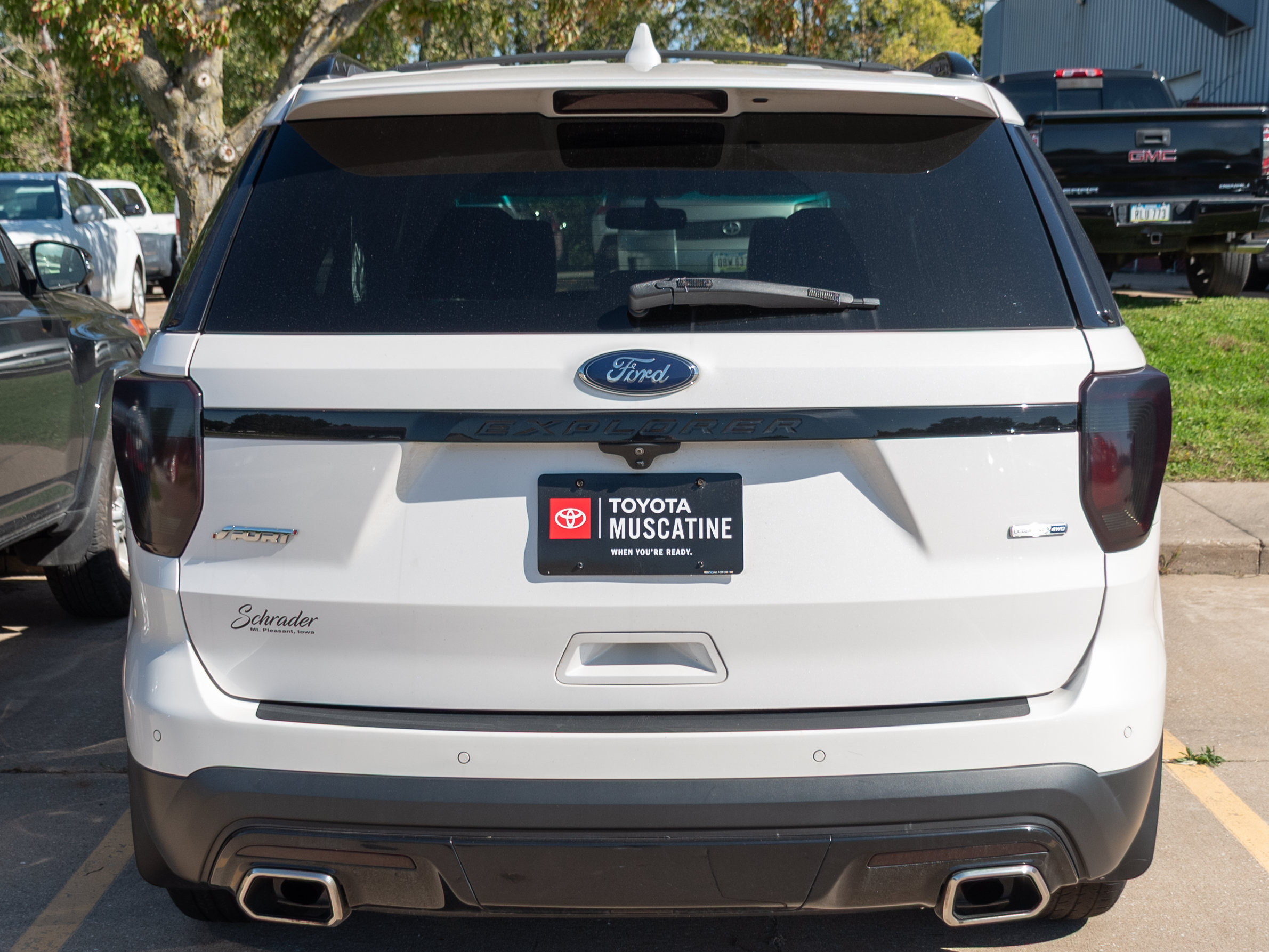 Used 2017 Ford Explorer Sport AWD/4WD image 6