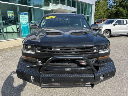 Used 2017 Chevrolet Silverado 1500 LT w/ Midnight Edition AWD/4WD image 8