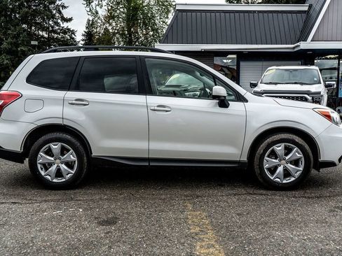 Used 2015 Subaru Forester 2.5i Premium w/ All-Weather Package AWD/4WD image 14