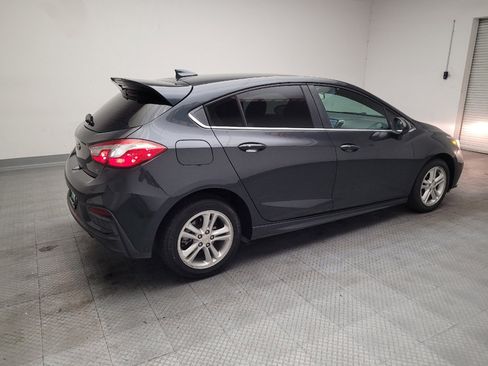 Used 2018 Chevrolet Cruze LT w/ Convenience Package FWD image 10