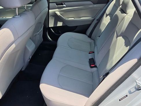 Used 2018 Hyundai Sonata SEL FWD image 11