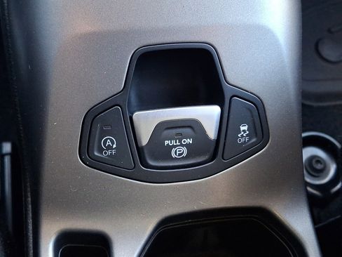 Used 2020 Jeep Renegade Altitude image 25