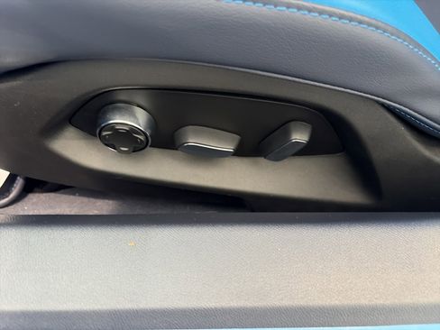 Used 2021 Chevrolet Corvette Stingray Premium Cpe w/ Z51 Performance Package image 23