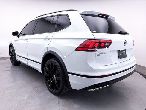 Used 2021 Volkswagen Tiguan SE R-Line FWD image 14