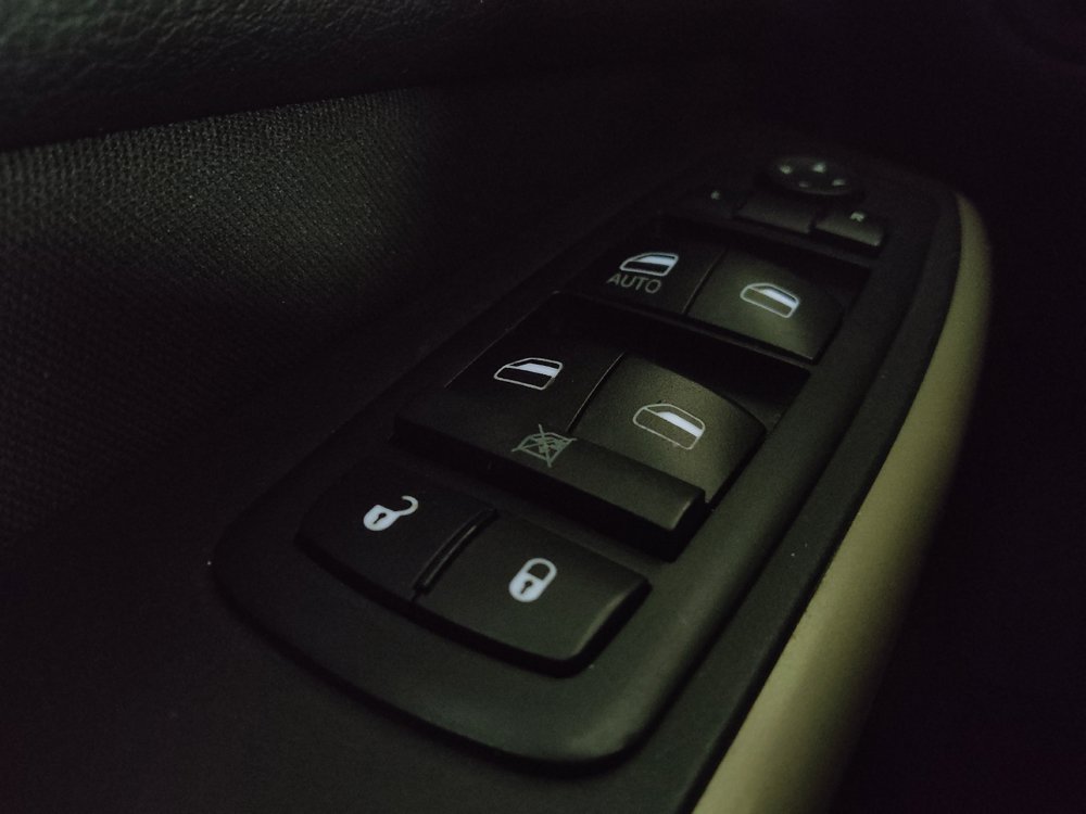 Used 2017 Jeep Cherokee Sport FWD image 27