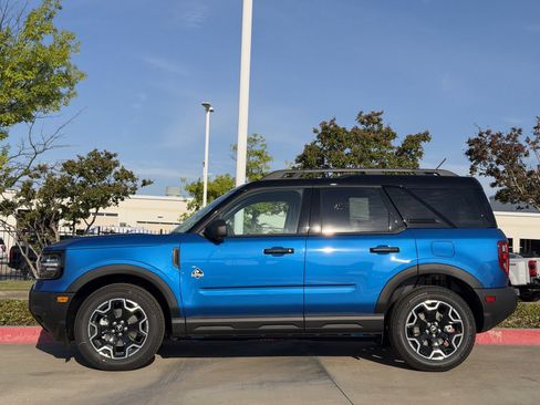 New 2026 Ford Bronco Sport Outer Banks w/ Outer Banks Tech Package+ AWD/4WD image 3