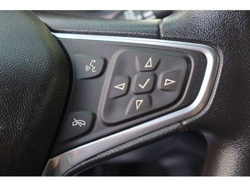 Used 2018 Chevrolet Malibu LT FWD image 11