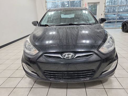 Used 2013 Hyundai Accent SE image 10