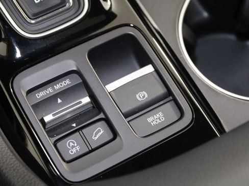 Used 2023 Honda Pilot Touring image 28