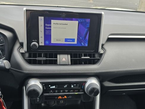 Certified 2023 Toyota RAV4 LE FWD image 25
