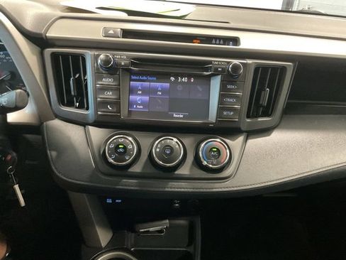 Used 2018 Toyota RAV4 LE w/ All Weather Liner Package FWD image 16