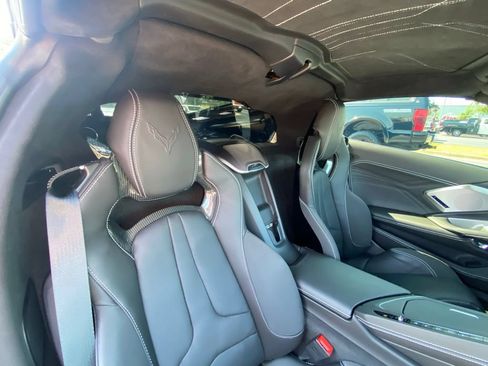 Used 2025 Chevrolet Corvette Z06 RWD image 28