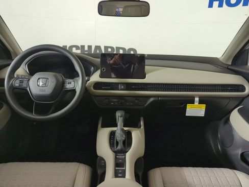 New 2026 Honda HR-V LX image 14