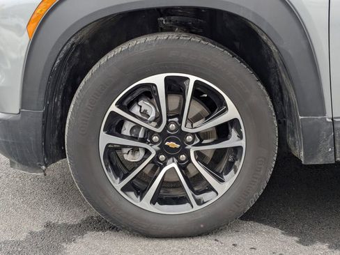 Used 2025 Chevrolet TrailBlazer LT image 11