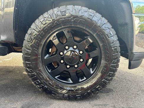 Used 2011 Chevrolet Silverado 2500 LT w/ Interior Plus Package image 18