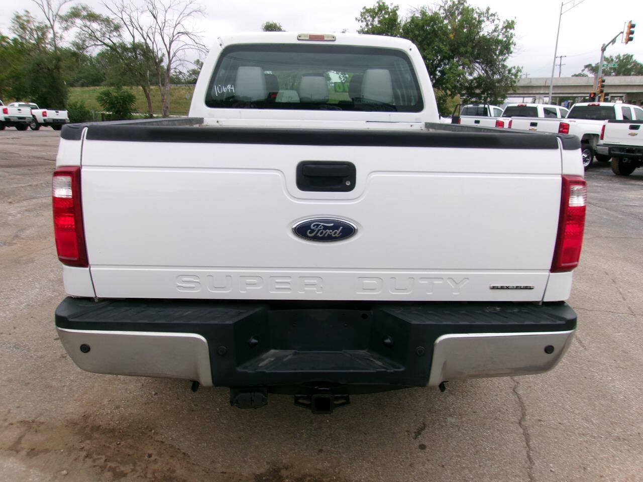 Used 2014 Ford F250 XL w/ Power Equipment Group AWD/4WD image 3