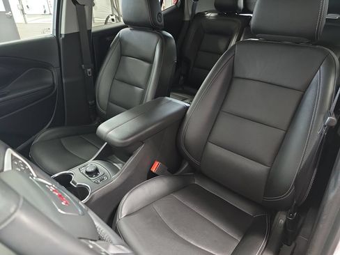 Used 2022 GMC Terrain SLT AWD/4WD image 15