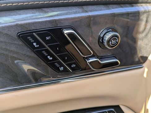 Used 2025 Cadillac Escalade IQ Sport 2 AWD/4WD image 19