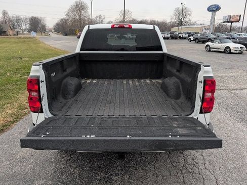 Used 2016 Chevrolet Silverado 1500 Custom w/ Custom Convenience Package image 9
