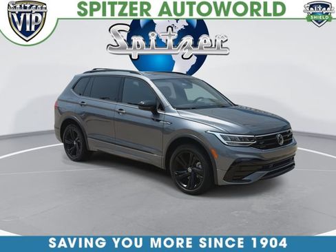 Used 2024 Volkswagen Tiguan SE R-Line AWD/4WD image 3