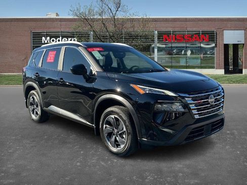 Certified 2025 Nissan Rogue SV w/ SV Premium Package image 5