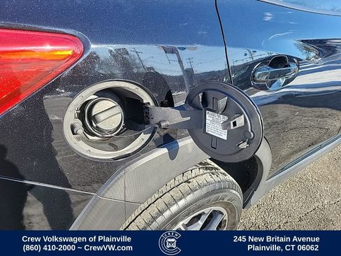 Used 2018 Subaru Crosstrek 2.0i Premium image 32