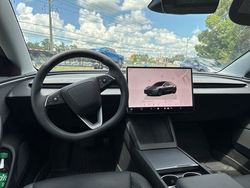 Used 2025 Tesla Model 3 RWD image 19