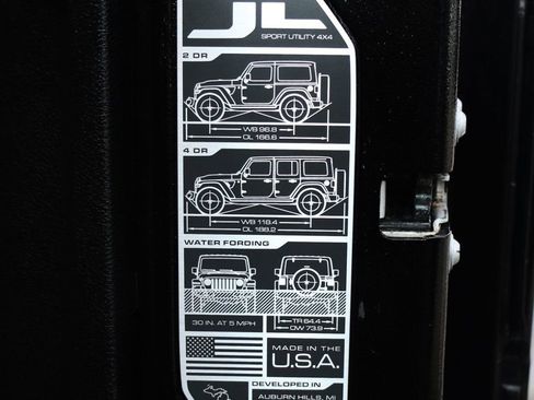 Used 2018 Jeep Wrangler Unlimited Rubicon w/ Dual Top Group image 49