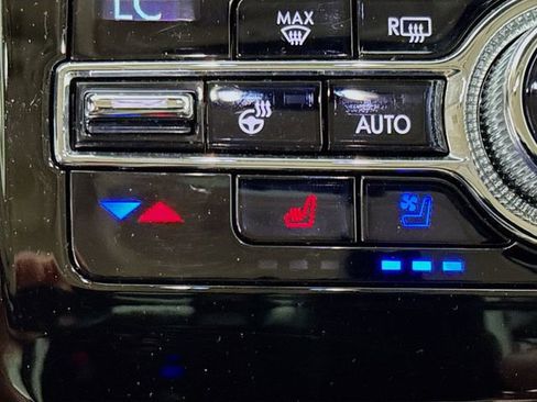 Used 2020 Lincoln Corsair FWD image 24