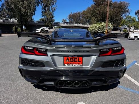 Used 2024 Chevrolet Corvette Z06 w/ Z07 Performance Package RWD image 8