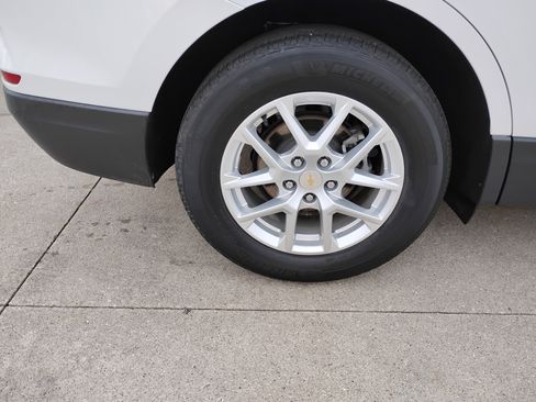 Used 2023 Chevrolet Equinox LS w/ LS Convenience Package image 26